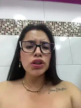 Miss_Bella_Flame Chat XXX in diretta