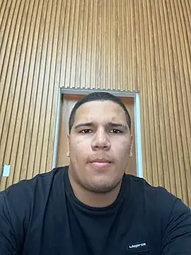 Patricio_02's Live XXX Chat