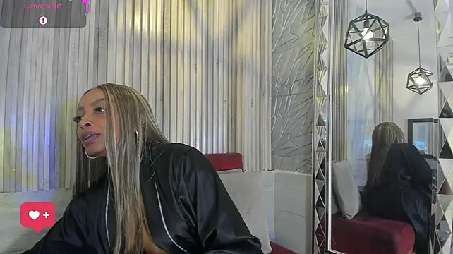 BriannaChelseaのライブXXXチャット