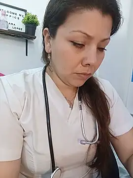 SARA_21-'s Live XXX Chat