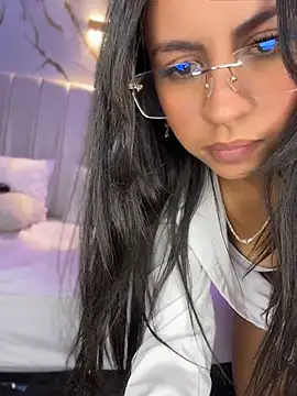 vanessadiazx_ লাইভ XXX চ্যাট
