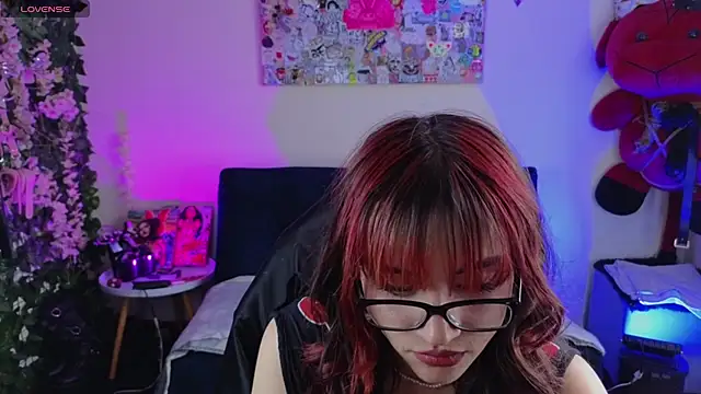 Chat XXX en directo de Mia_Haruno