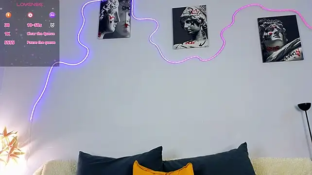 t_blonde Chat XXX in diretta