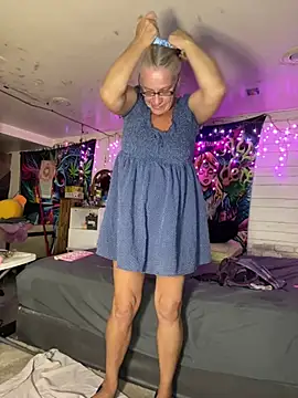Trenaonmute's Live XXX Chat