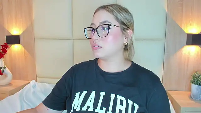 Živý XXX chat antonella_cutie_