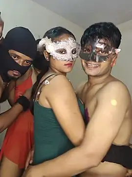 New_desi_bhabhi's Live XXX Chat