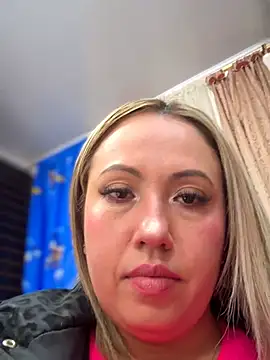 VIOLETA-25_: απευθείας συνομιλία ΧΧΧ