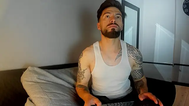 XXX chat uživo modela Liam_ashford