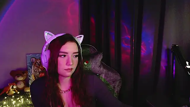 Celia_Sensual_ Adlı Modelin Canlı XXX Sohbeti