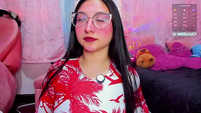 lucy_neil's Live XXX Chat