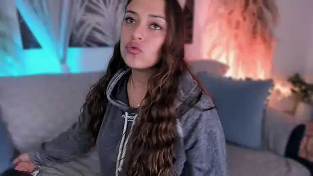 Czat XXX na żywo – Nicolle_W