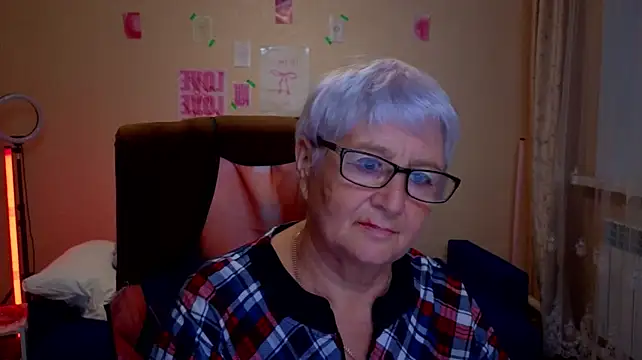 Sandra_SnowflakeのライブXXXチャット