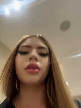 ChloeCollins__ élő XXX-chatje