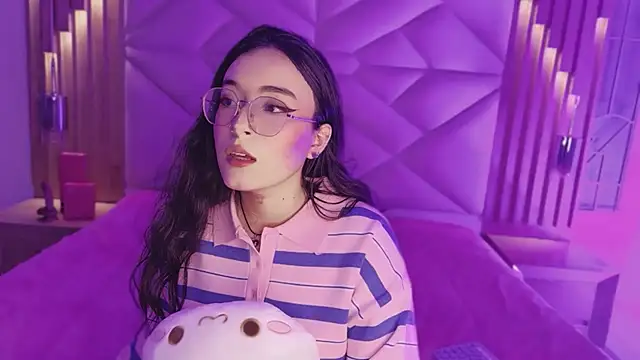 Chat +18 de Ivory_Dlacour ao vivo