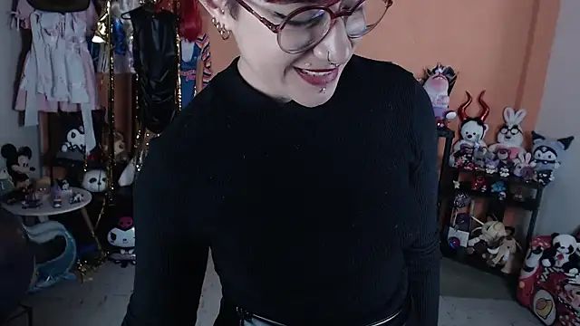 MissMiia2 Adlı Modelin Canlı XXX Sohbeti