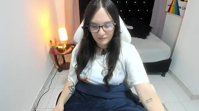 Wanda_sg live XXX chat