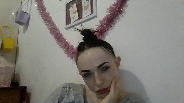 دردشة Trinsy_Love الجنسية المباشرة