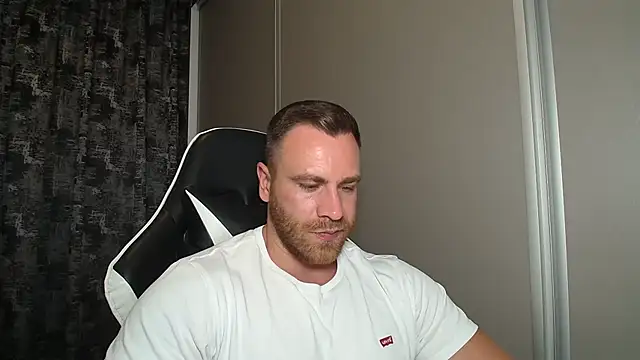 Thori92 网络视讯表演