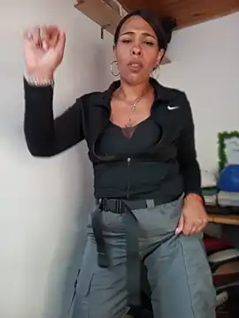 Chat XXX ao vivo de Ivon_C