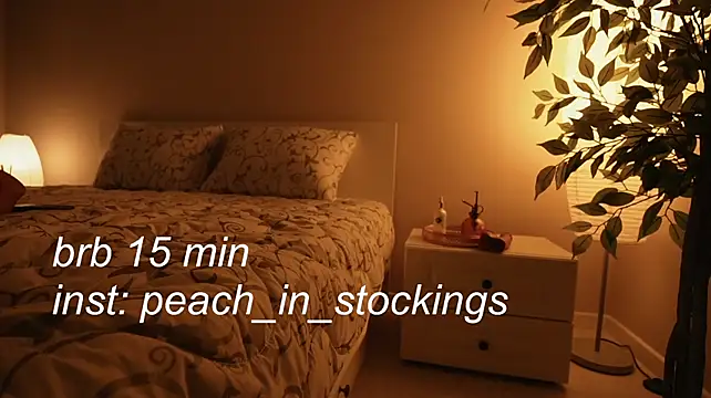 peach_in_stockings' Live XXX Chat