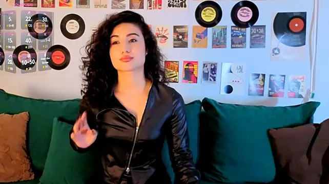 Maya_Rogerss Chat XXX live