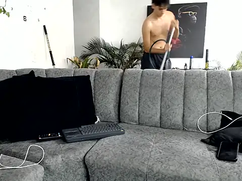 damiancam1 élő XXX-chatje