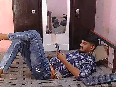 Czat XXX na żywo – HotXKrish