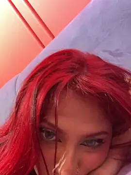 دردشة GiaRedd الجنسية المباشرة