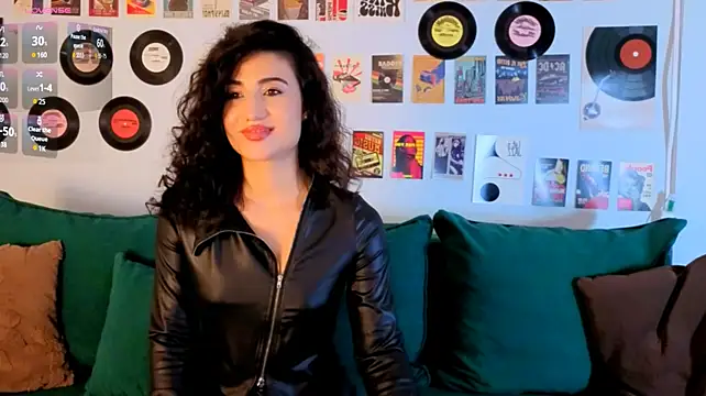 Maya_Rogerss Live XXX-Chat