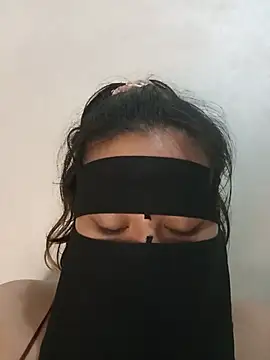 Nona-arabe Adlı Modelin Canlı XXX Sohbeti