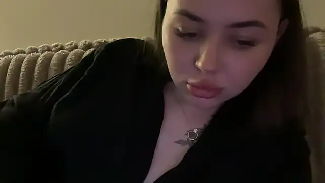 AlmaryKim Chat XXX live