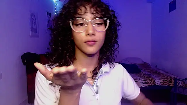 Thianaa__'s Live XXX Chat