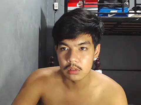 Czat XXX na żywo – Dylannn_30