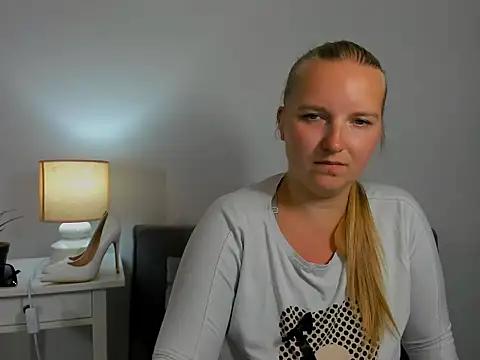 RoseTeacherX's Live XXX Chat