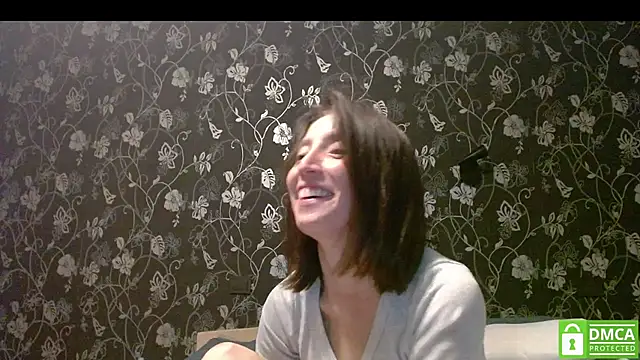 Chat +18 de Sophi_Cute ao vivo