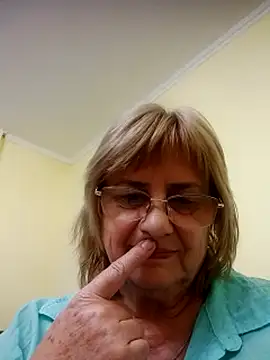 Show modela EmmaStar675 na web-kameri