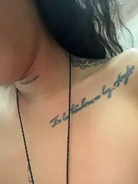 SinSirenXXX's Live XXX Chat