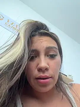 Chat XXX en directo de LIZ-06_
