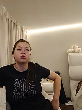 Clara_Belle লাইভ XXX চ্যাট