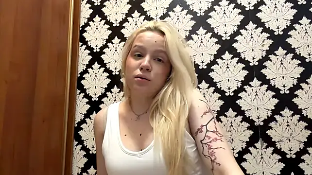 AkilahSchofell's Live XXX Chat