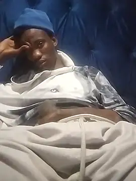 XXX chat uživo modela Proudndlovu