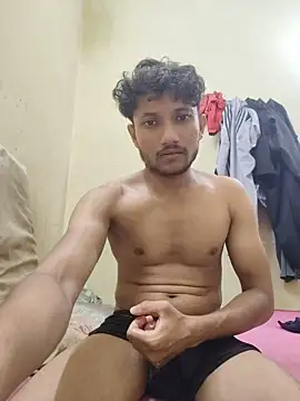Indiandaddy11のライブXXXチャット