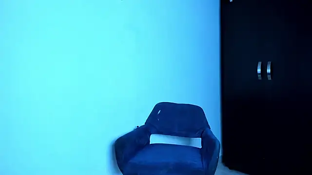 Fox-white Live XXX-Chat