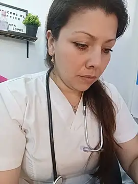 SARA_21-'s Live XXX Chat