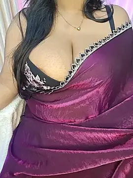 צ'אט XXX בשידור חי של Curvy_Pooja