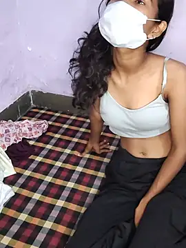 New_aisha élő XXX-chatje
