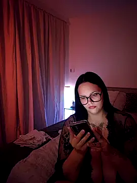 JUJUICY- Live XXX-Chat