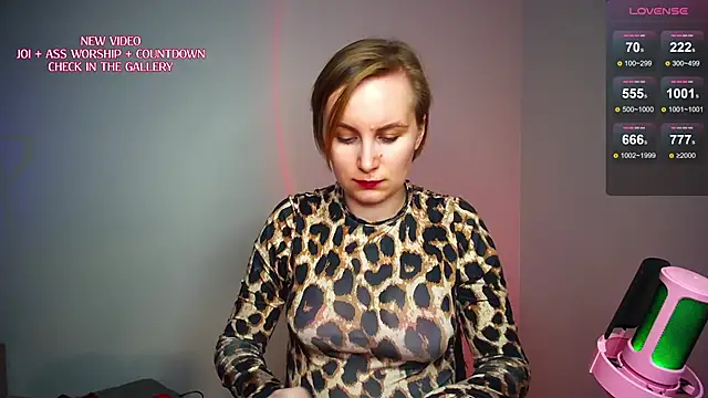 KinkyMissCherry Live XXX-Chat