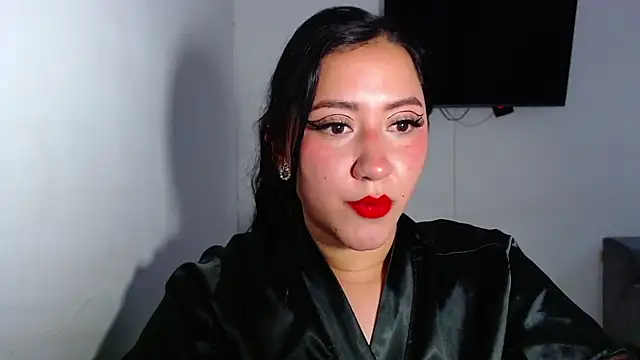 LuciaTomson Adlı Modelin Canlı XXX Sohbeti