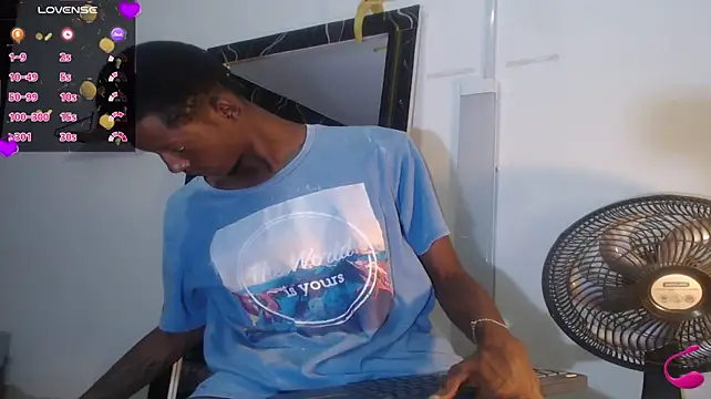Chat +18 de Joel_Bell ao vivo